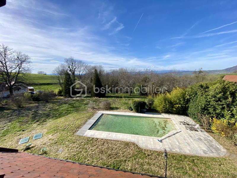 Propriété - 450 m² - 10 pièces