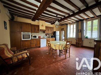 Maison - 250 m² - 9 pièces