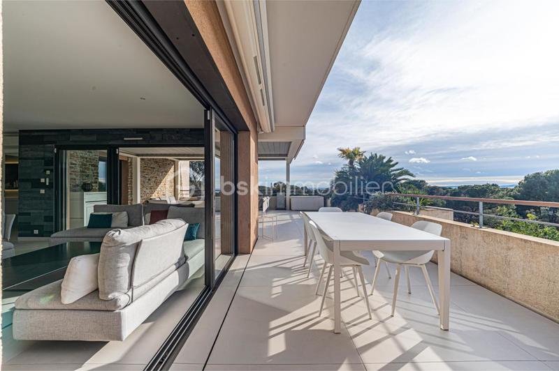 Appartement - 143 m² - 4 pièces