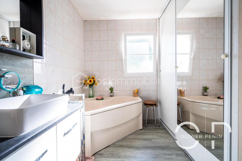 Propriété - 162 m² - 6 pièces