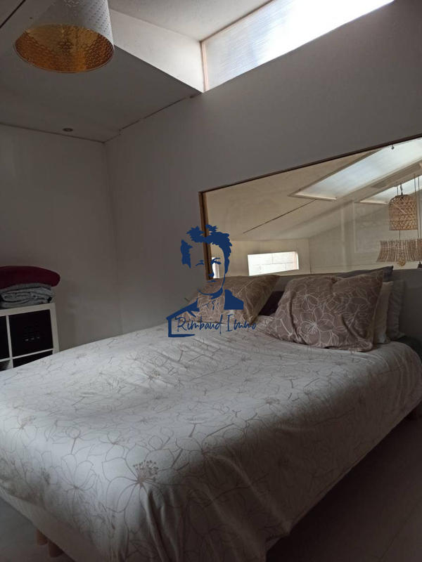 Maison - 326 m² - 4 pièces