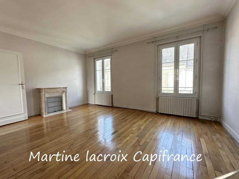 Immeuble - 253 m² - 13 pièces