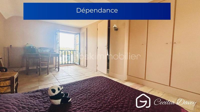 Propriété - 165 m² - 6 pièces