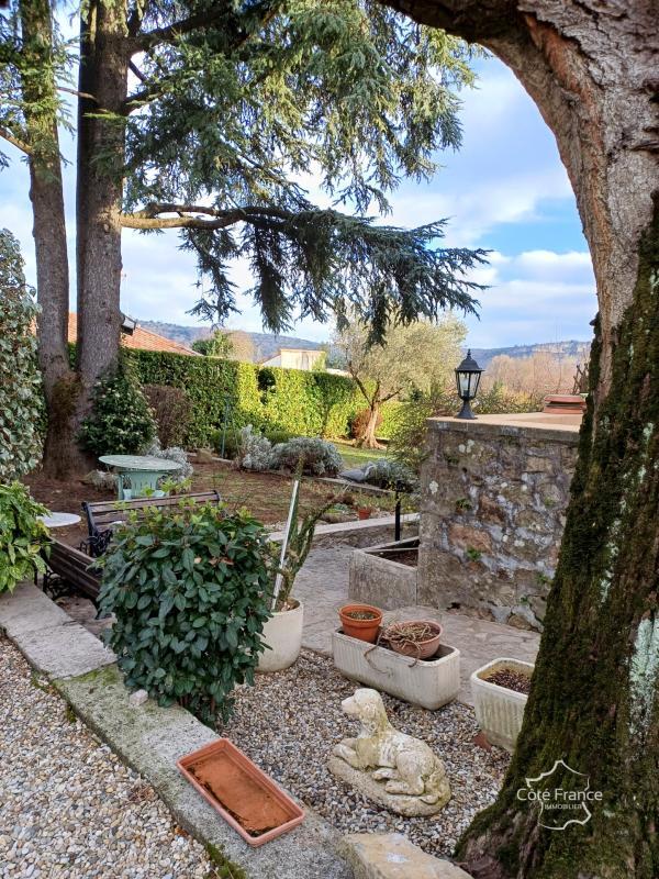 Maison de village - 105 m² - 6 pièces