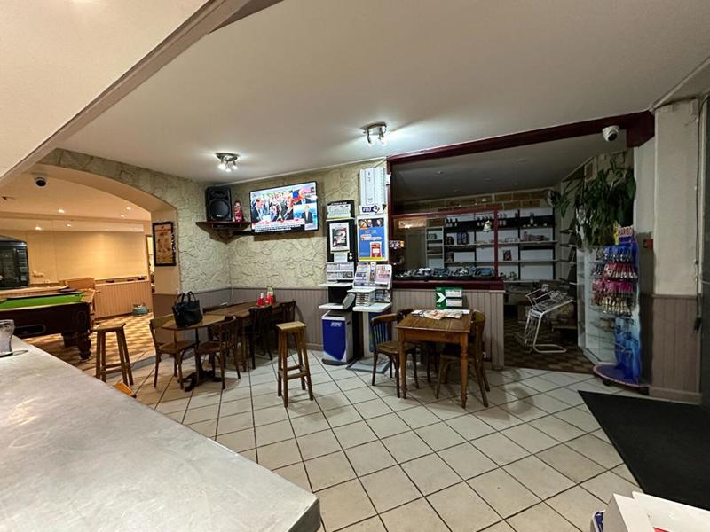 Fonds de commerce - Local commercial - 220 m²