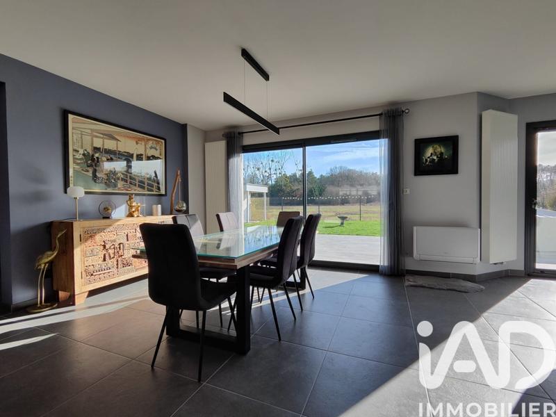 Maison - 142 m² - 5 pièces