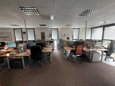 Bureau - 185 m²