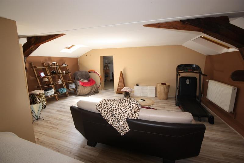 Maison - 147 m² - 6 pièces