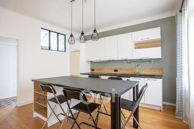 Appartement - 65 m² - 2 pièces