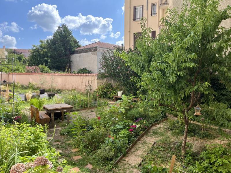 Appartement - 143 m² - 5 pièces