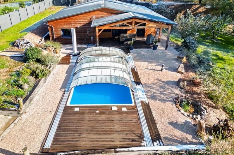 Maison de bois - 140 m² - 5 pièces