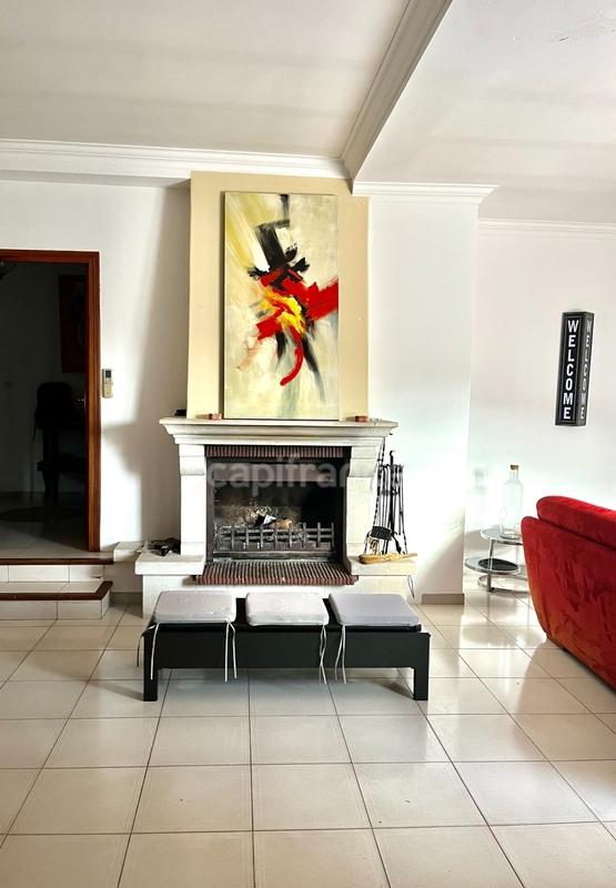 Maison - 353 m² - 10 pièces