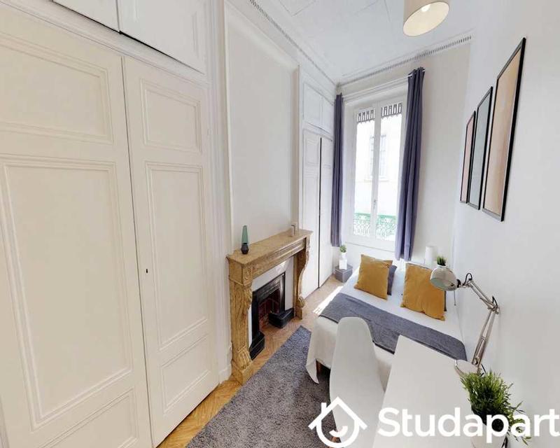 Chambre - 80 m² - 1 pièce