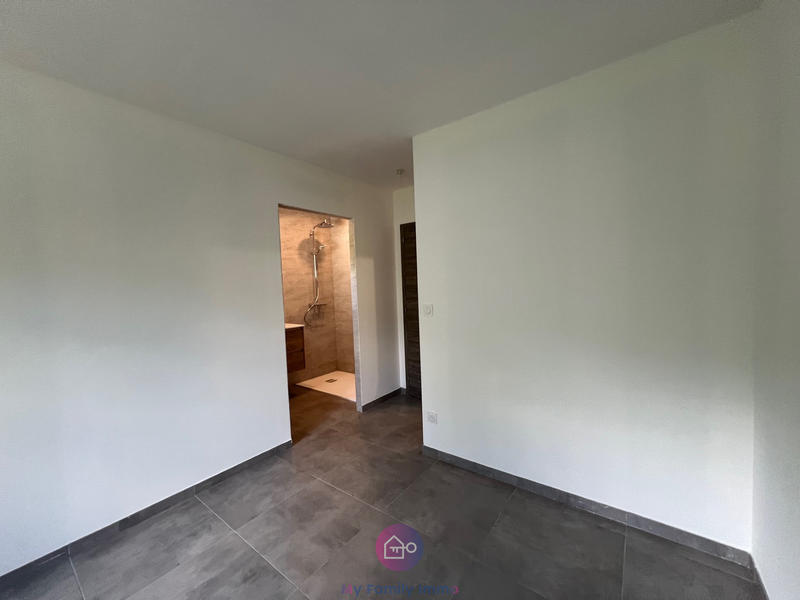 Villa - 142 m² - 7 pièces