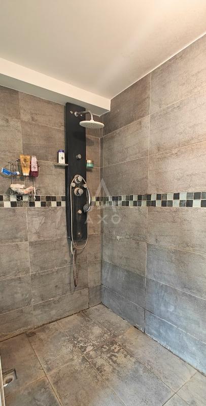 Maison - 192 m² - 5 pièces