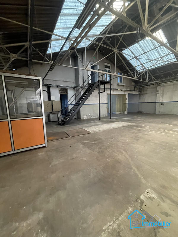 Immeuble - 1 400 m²