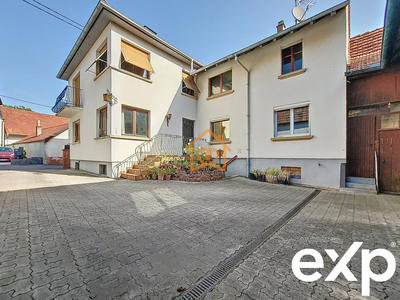 Maison - 214 m² - 9 pièces