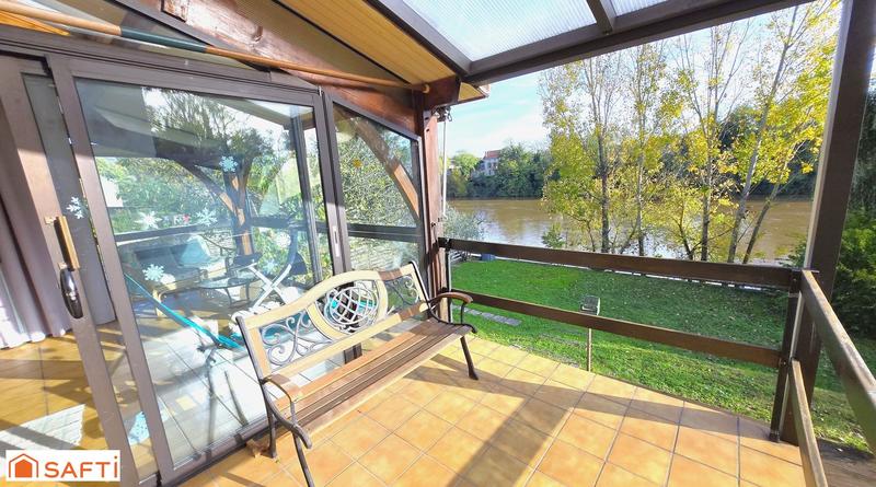 Maison - 200 m² - 9 pièces