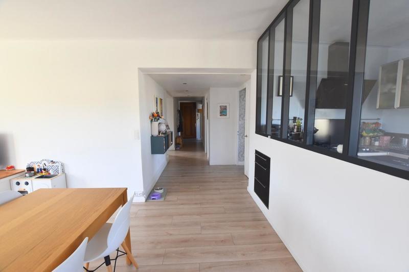 Appartement - 90 m² - 4 pièces