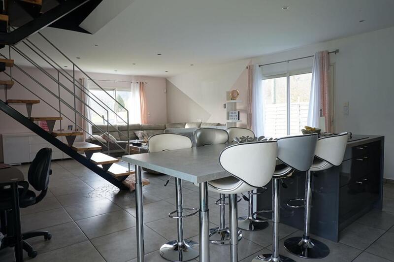 Maison - 130 m² - 5 pièces