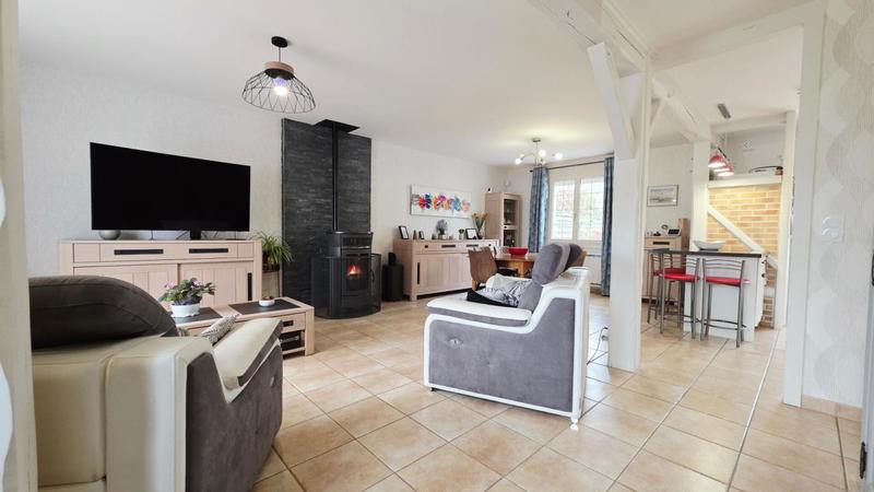Maison - 166 m² - 8 pièces