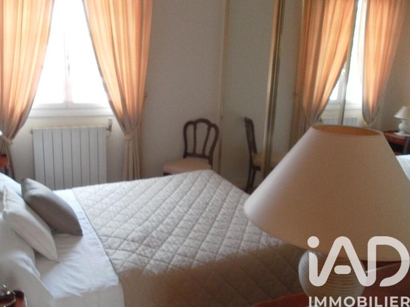 Maison de ville - 240 m² - 10 pièces