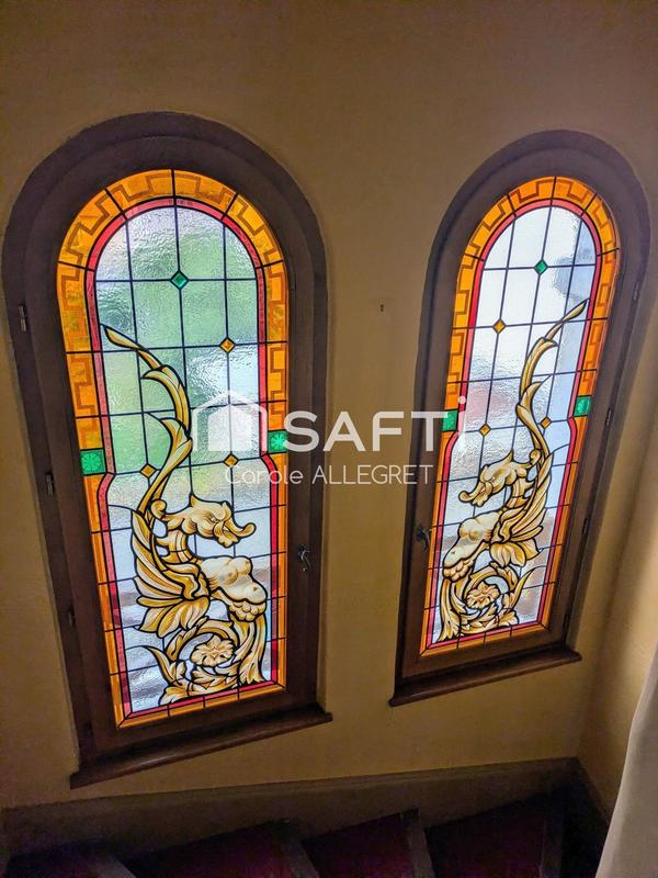 Maison de maîtres - 361 m² - 12 pièces