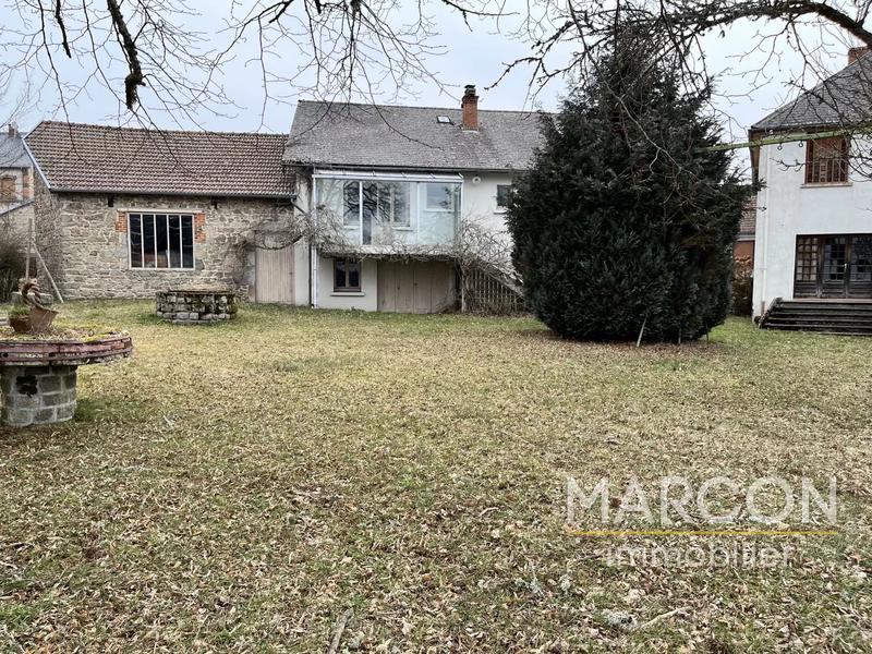 Maison - 265 m² - 10 pièces