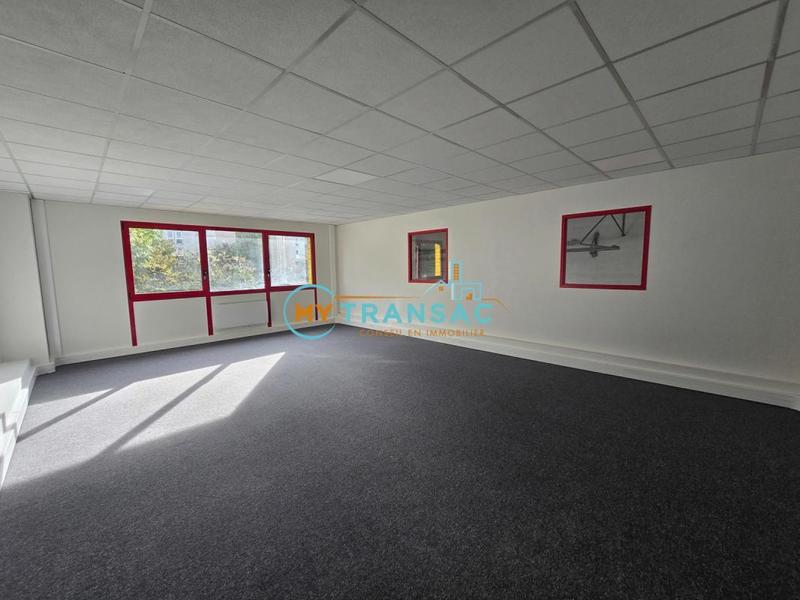 Local d'activité / Entrepôt - 370 m²