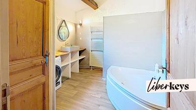 Propriété - 276 m² - 9 pièces