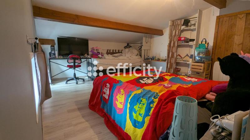 Maison - 92 m² - 6 pièces