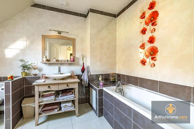 Maison - 136 m² - 5 pièces