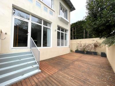 Loft - 82 m² - 4 pièces