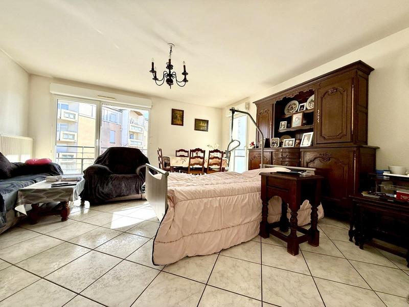 Appartement - 70 m² - 3 pièces