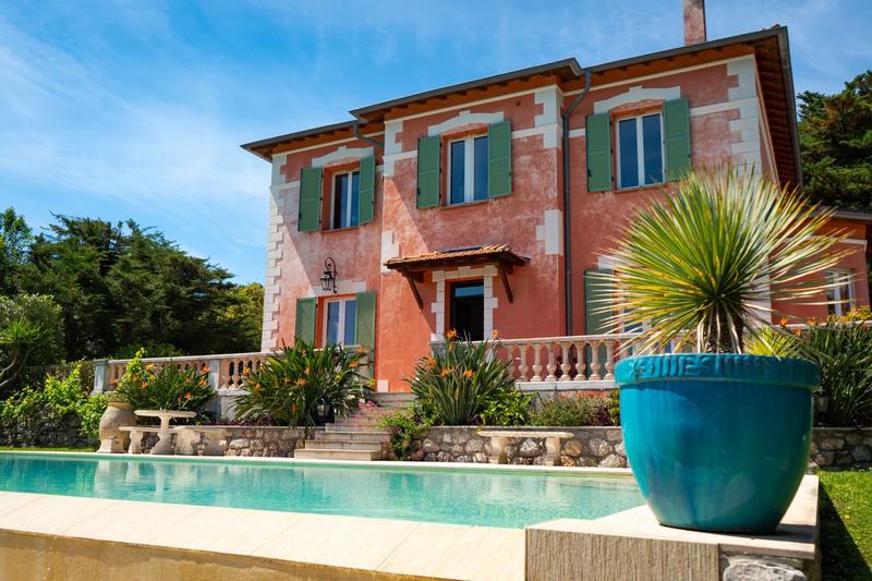 Villa - 195 m² - 7 pièces