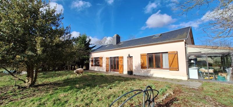 Maison - 96 m² - 5 pièces