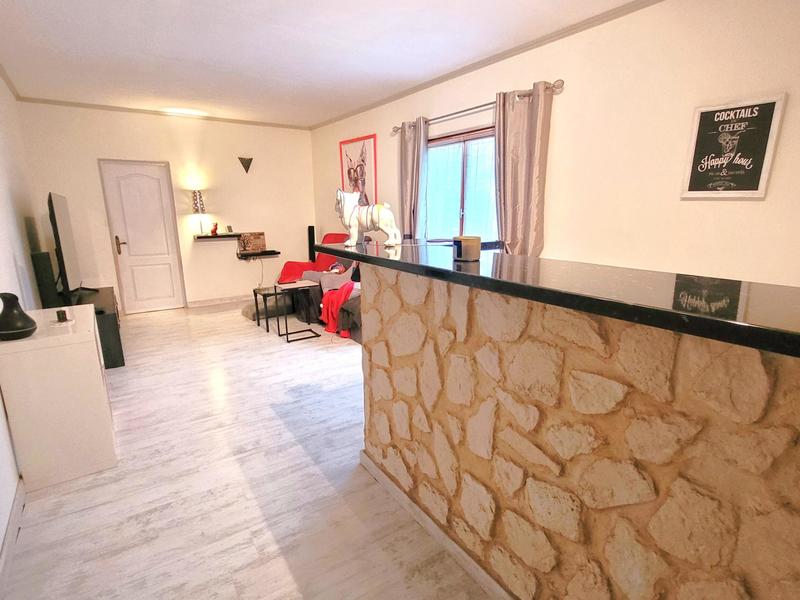 Maison - 140 m² - 7 pièces