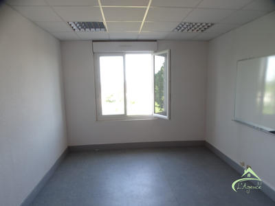 Bureau - 34 m² - 2 pièces