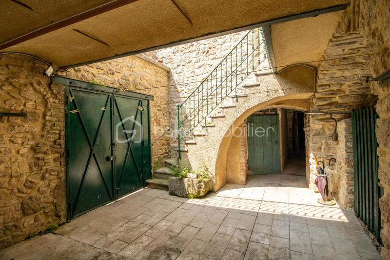 Maison de village - 123 m² - 6 pièces