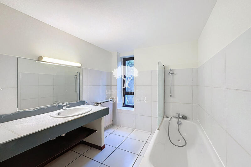 Appartement - 121 m² - 4 pièces