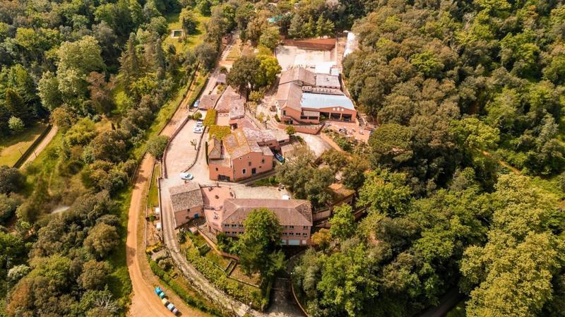 Propriété - 4 154 m²