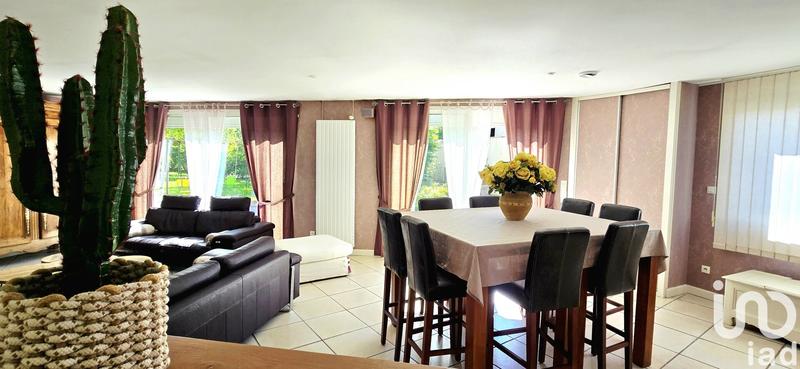 Maison - 290 m² - 8 pièces