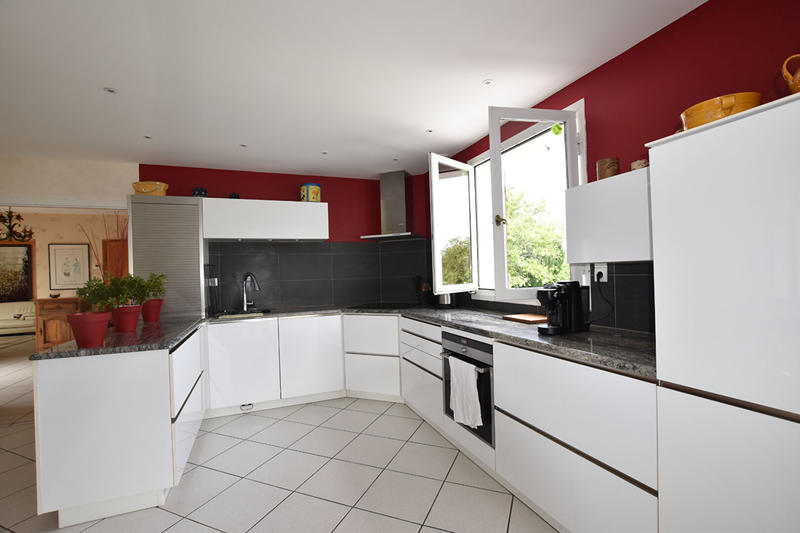Maison - 183 m² - 6 pièces