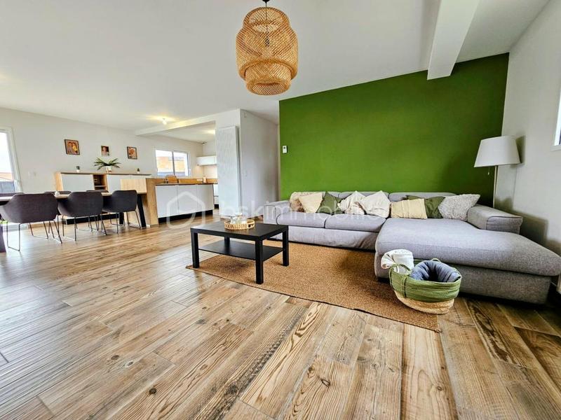 Maison - 110 m² - 5 pièces