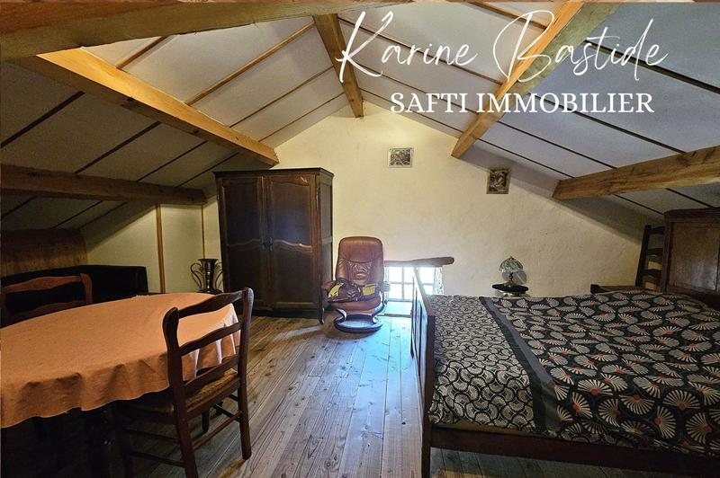 Maison - 245 m² - 8 pièces