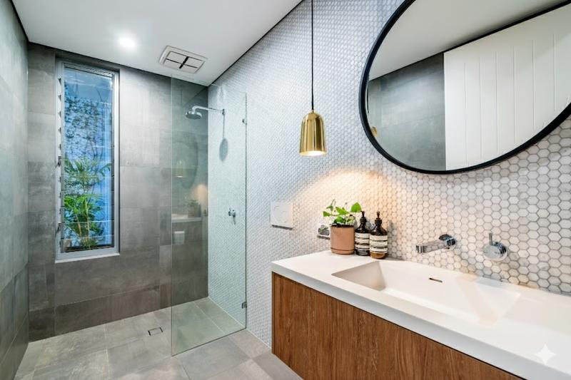 Appartement - 150 m² - 6 pièces