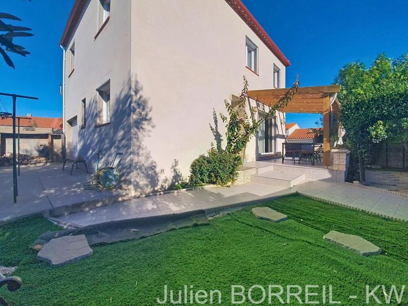 Maison - 105 m² - 5 pièces