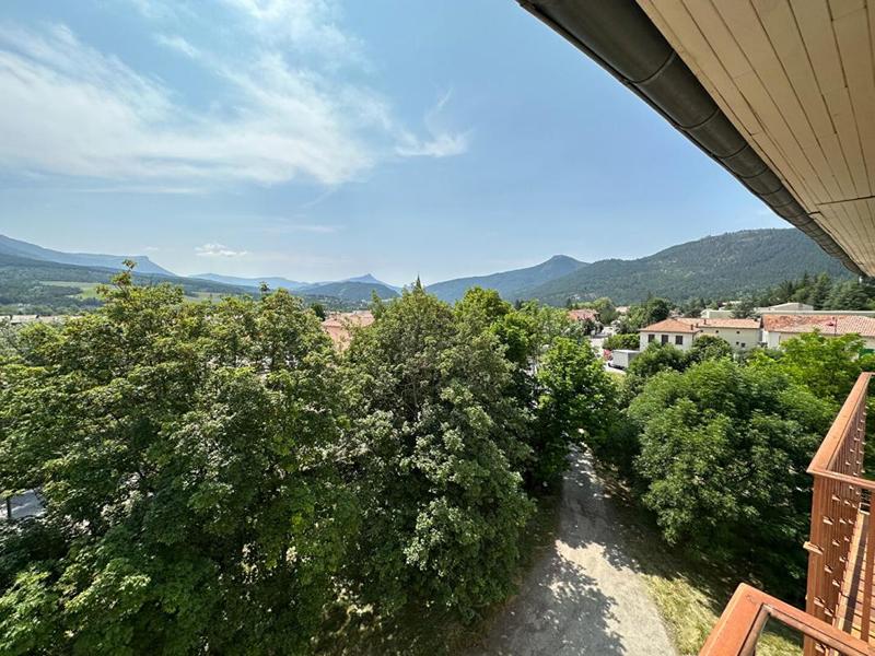 Maison - 776 m² - 30 pièces