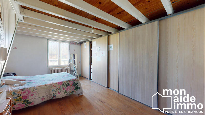 Maison - 90 m² - 5 pièces