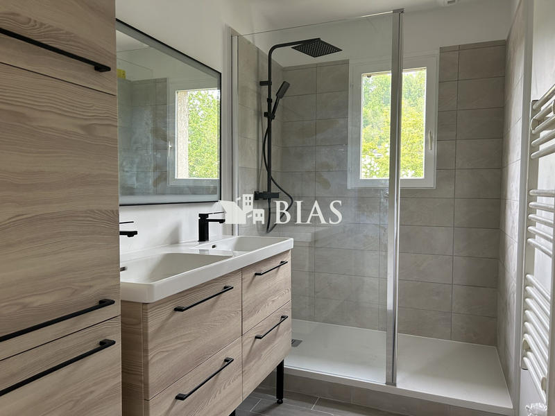 Maison - 80 m² - 4 pièces